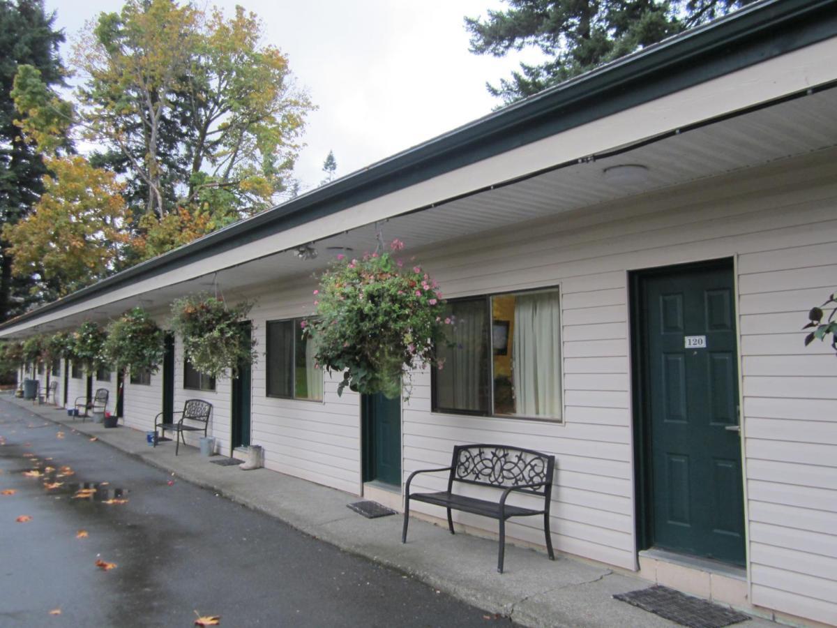 Heritage River Inn Campbell River Exterior photo