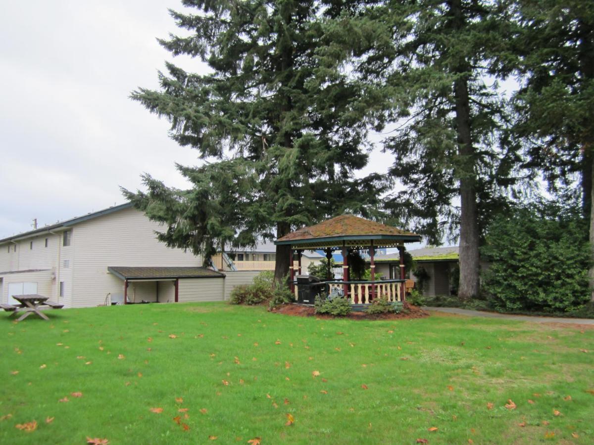 Heritage River Inn Campbell River Exterior photo